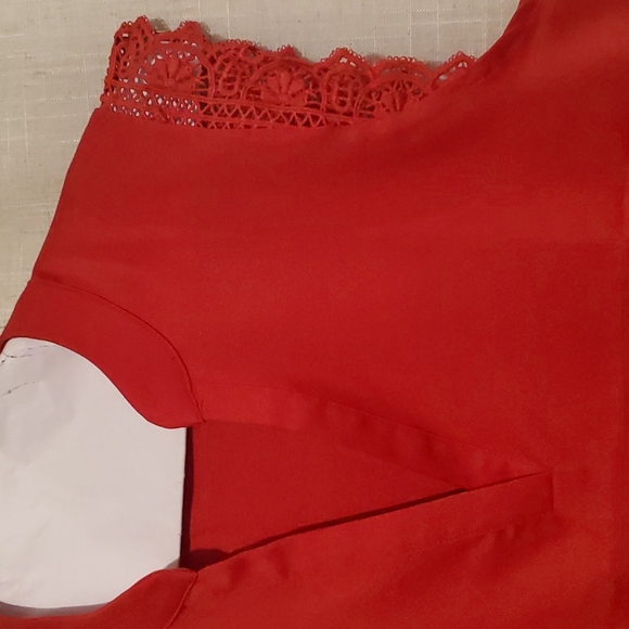 Red v neck top with lace cap sleeve - Picture 2 of 3